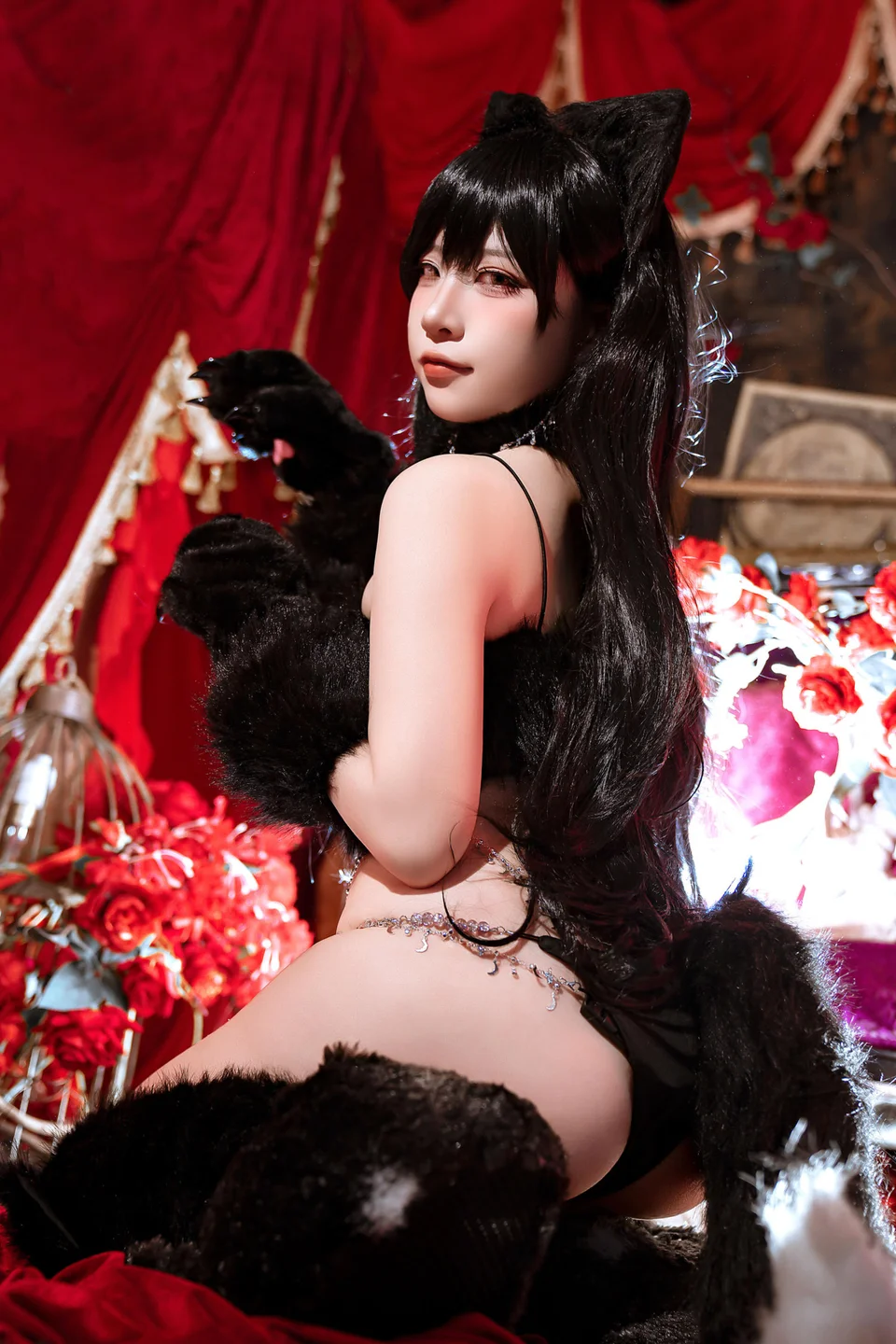二佐Nisa - 碧蓝航线·爱宕 万圣节 [28P-598MB] tg@simisebaisi 【丝足阁】009.webp